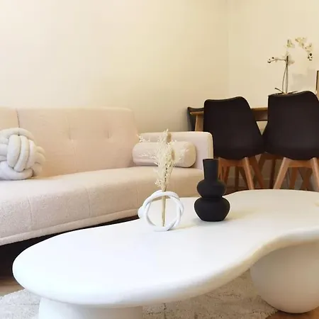 Ins Style 2 Bdrs In 15arr Cente 1mins To Metro N15-128 아파트 *