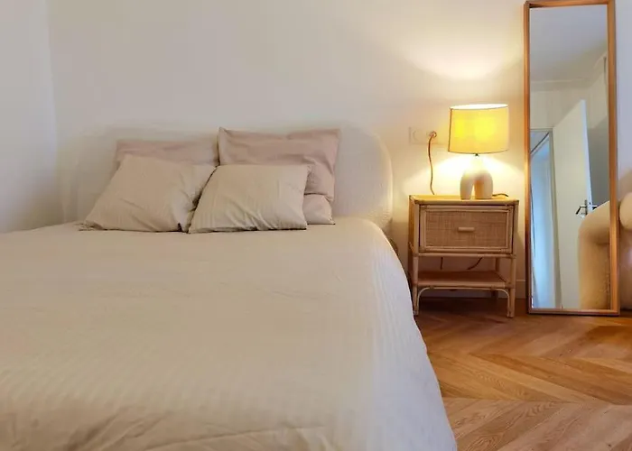 Apartment Ins Style 2 Bdrs In 15arr Cente 1mins To Metro N15-128